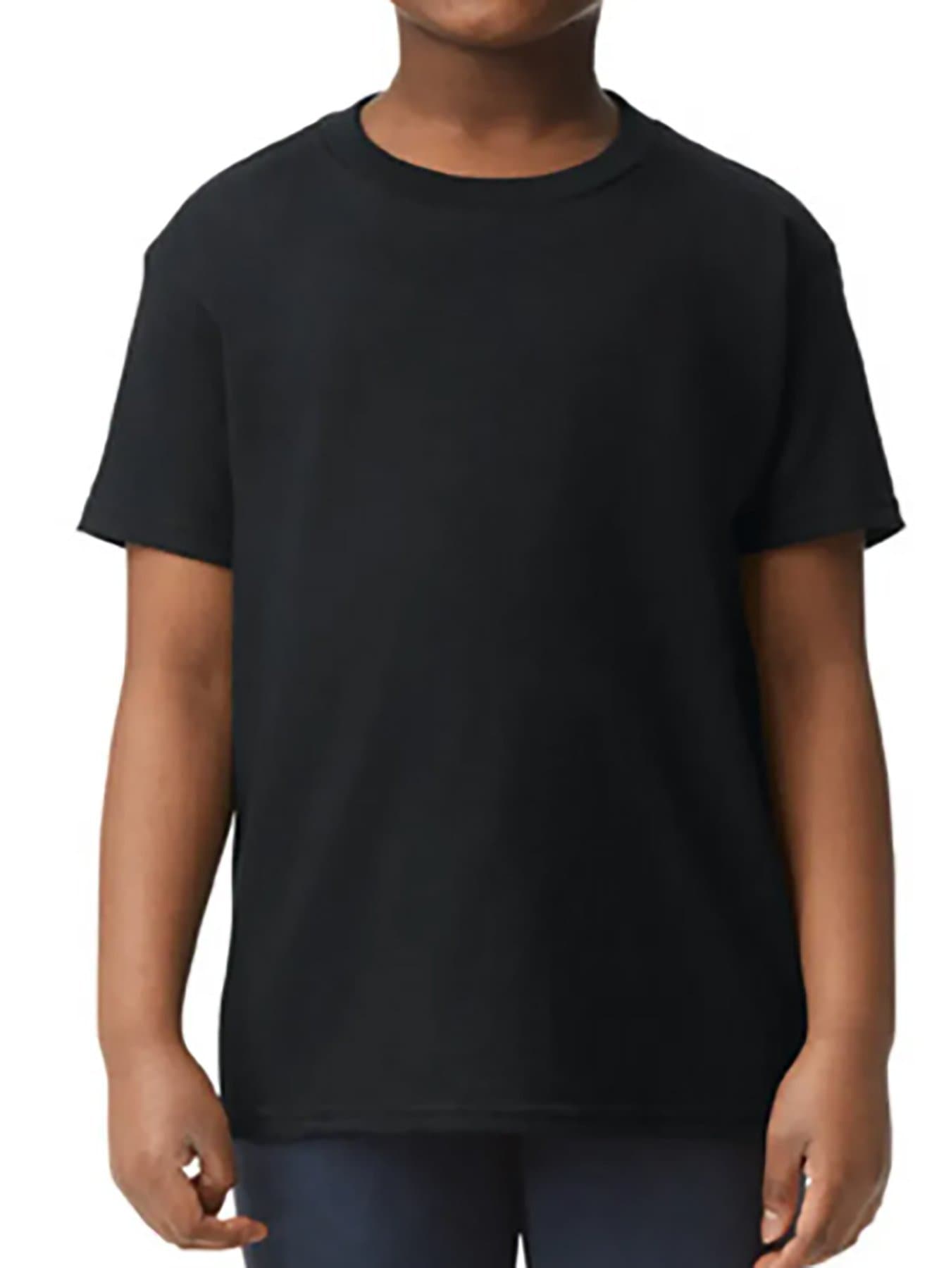 Model wearing the Gildan 180G kids cotton T-shirt